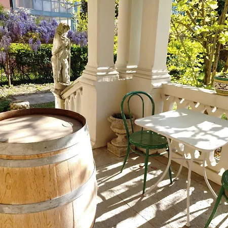 Ferrari Bed & Breakfast *