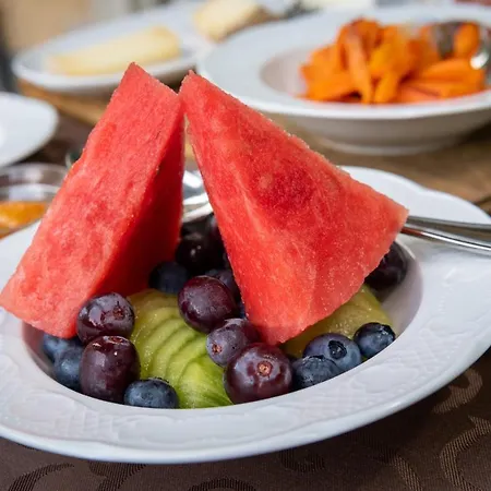 فندق مبيت وإفطار Ferrari آستي